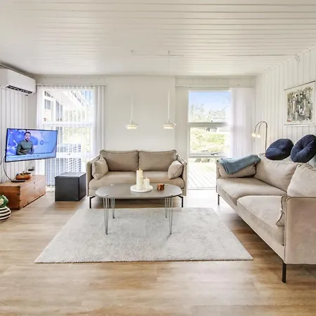 Holiday home Bentine - 400m From The Sea In Western Jutland By Interhome *