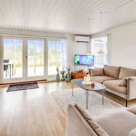 Bentine - 400m From The Sea In Western Jutland By Interhome