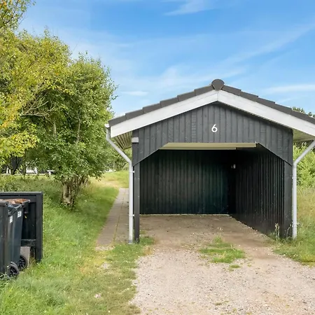 Bentine - 400m From The Sea By Interhome Feriehus